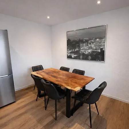 Modern Kastel * ויסבאדן